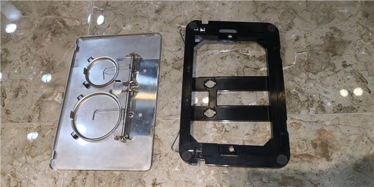 Flush panel